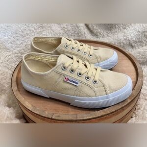 EUC Superga 2750 Classic Yellow Shoes Women's Size EU 37 US 6.5